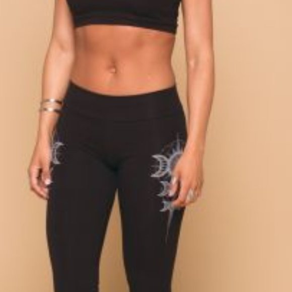 USA Made Eco Friendly Lunar Leggings - Picture 6 of 7